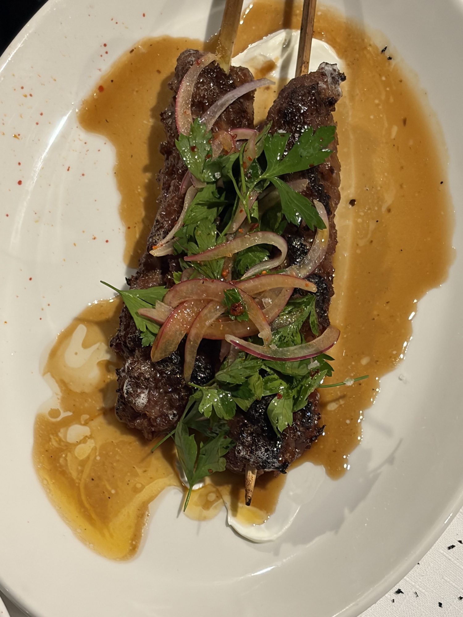 Pata Negra-färsspett med persiljesallad och sherryglaze