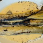 Bakad och grillad purjolök med purjolökskräm